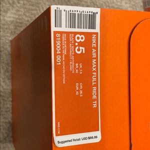 Men’s Nike sneakers in 8.5